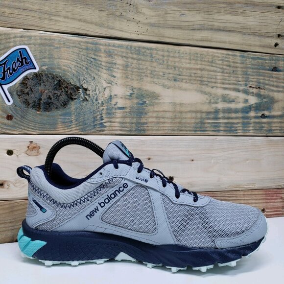 New Balance Running Course Athletic Trail Running Shoes Womens Sz 8 Teal Silver - Picture 6 of 12